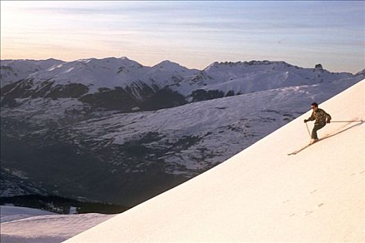 法国,阿尔卑斯山,滑雪者