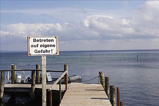 警告标识,码头,德国