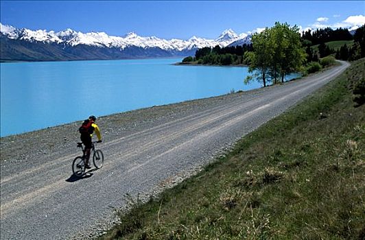 山地自行车,普卡基湖,南阿尔卑斯山,南岛,新西兰