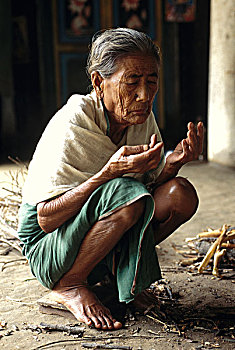 老太太,部落,坐,户外,房子,小,孟加拉,生活方式,分开,许多,工作,茶园,菠萝,多样,职业