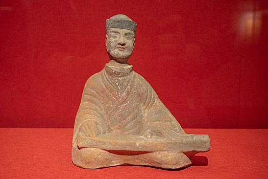 四川绵阳三台县博物馆藏文物汉代东汉彩绘红陶抚琴俑