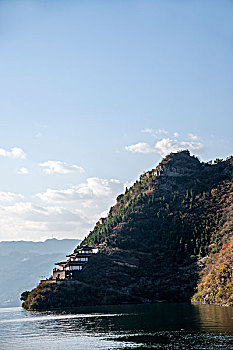 长江三峡瞿塘峡峡谷赤甲山赤甲楼