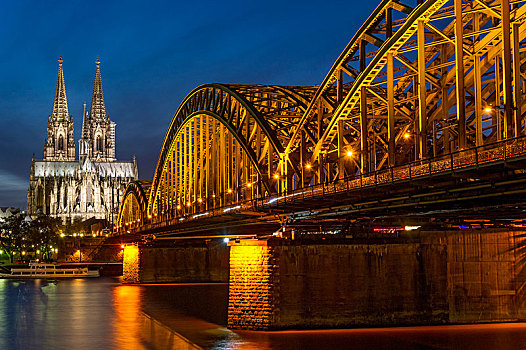 科隆大教堂,霍恩佐伦大桥,莱茵河,历史,中心,夜景,科隆,北莱茵威斯特伐利亚,德国,欧洲