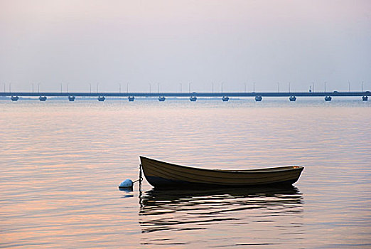 划艇,桥