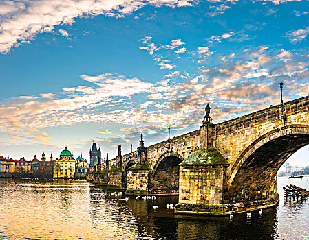 摩尔多瓦,查理大桥,旧城桥塔,布拉格,日出,历史,中心,波希米亚,捷克共和国,欧洲