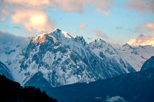 梅里雪山