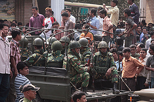 军队,坦克,卷,总部,叛逆,背影,营房,警察,控制,达卡,孟加拉,二月,2009年