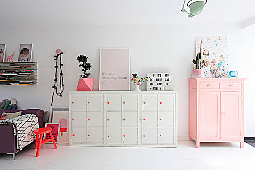 粉色,白色,家具,室内