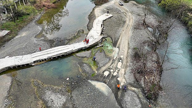 重庆酉阳,巾帼护河,保青山绿水