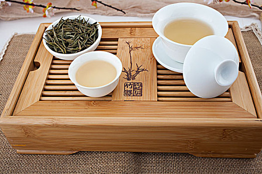 http://www.qunran.cn/html/32b4099927.html