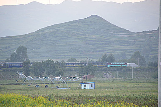 乌蒙山秋高气爽风景美如画,乌蒙山,风景,自然,风光,建筑,民居,美景,田园,天空