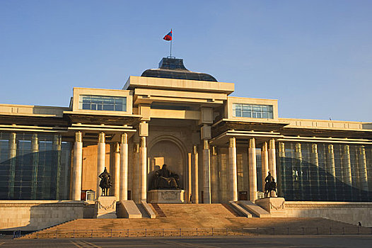 蒙古,乌兰巴托,政府,房子,雕塑,成吉思汗,中间