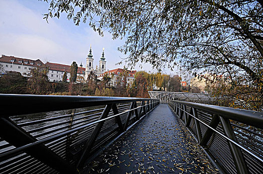 人行天桥,在,穆尔河,岛,随着,城市的视野,在秋天,格拉茨,施蒂利亚州,奥地利