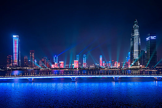 中国广东深圳后海中心区都市夜景