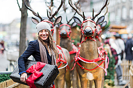 头像,成年,女人,圣诞礼物,正面,驯鹿,展示,哥本哈根,丹麦