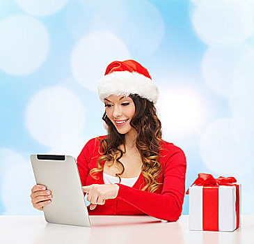圣诞节,休假,科技,人,概念,微笑,女人,圣诞老人,帽子,礼盒,平板电脑,电脑,上方,蓝色,背景
