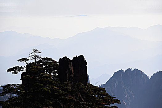 山峦,山顶,远景