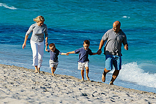 家庭,走,海滩