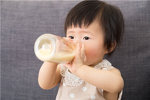亚洲人,女婴,喂食,奶瓶
