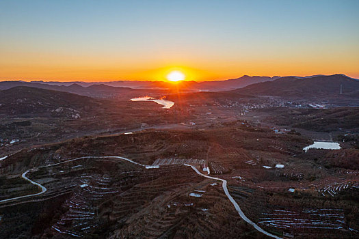 航拍沂蒙山区乡村日出