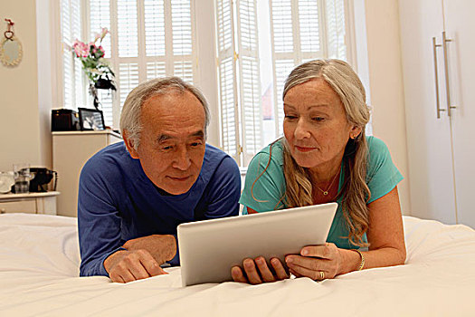 老年,夫妻,平板电脑
