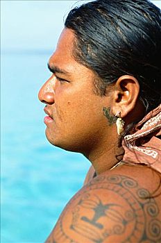 法属玻利尼西亚,塔希提岛,男人,纹身