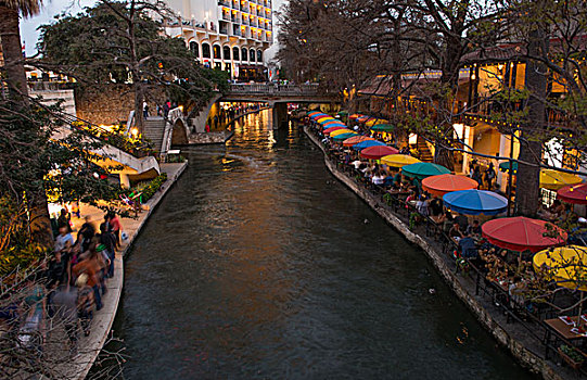 圣安东尼奥,德克萨斯,著名,河滨步道,夜晚,船,餐馆,彩色,伞,旅游