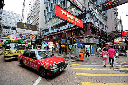 红色,出租车,等待,人行横道,街道,尖沙嘴,地区,九龙,香港,中国,亚洲