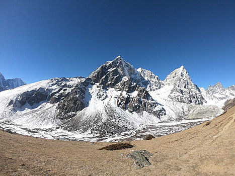 尼泊尔雪山风光