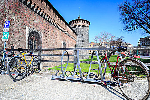 自行车停放,入口,古老,城堡,米兰,伦巴第,意大利,欧洲