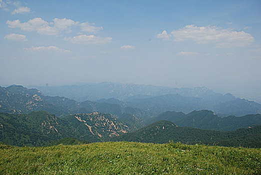 盛夏的百花山