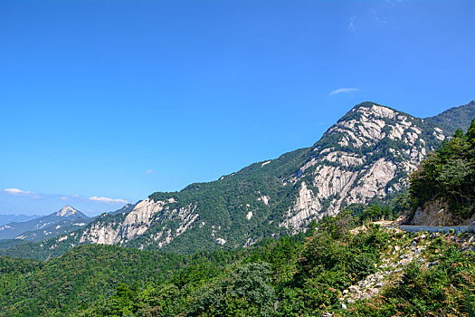 湖北天堂寨国家地质公园夏日风光