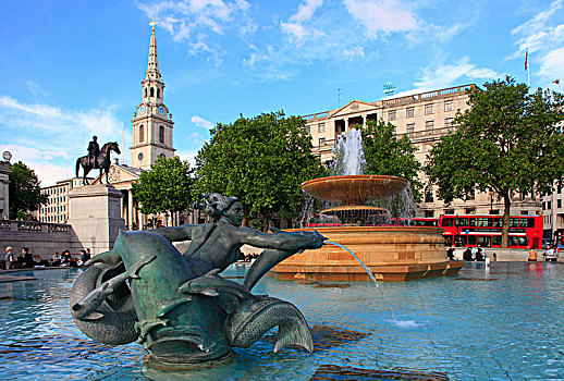 英国,英格兰,伦敦,特拉法尔加广场,喷泉