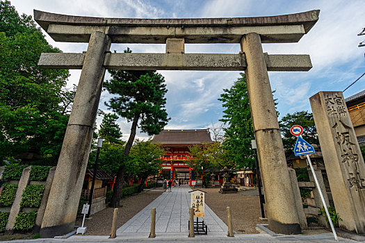 日本京都八坂神社鸟居及南楼门