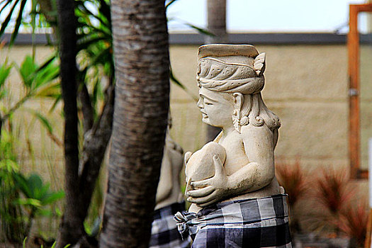 巴厘岛雕像
