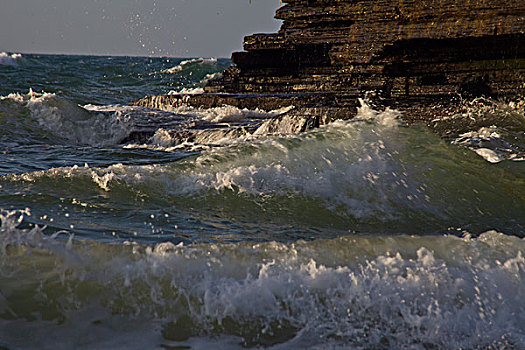 涠洲岛,广西,北海,海浪,南海,奇观,景点,壮观,海岛,潮水,海啸,能量,激烈