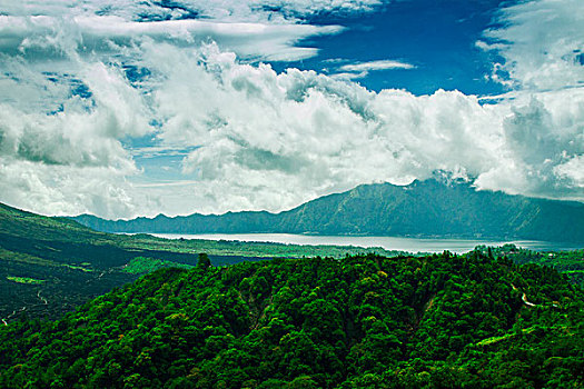 火山远观