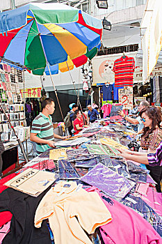 中国,香港,九龙,旺角,女性,市场,货摊,销售,假的,品牌,衣服