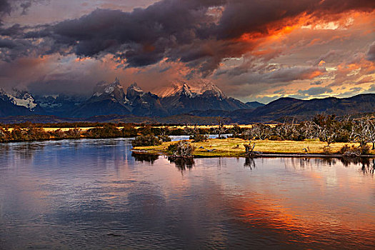 彩色,日出,托雷德裴恩国家公园,巴塔哥尼亚,智利