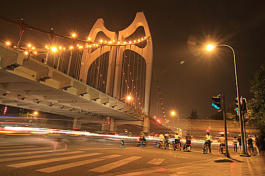 清水河大桥夜景