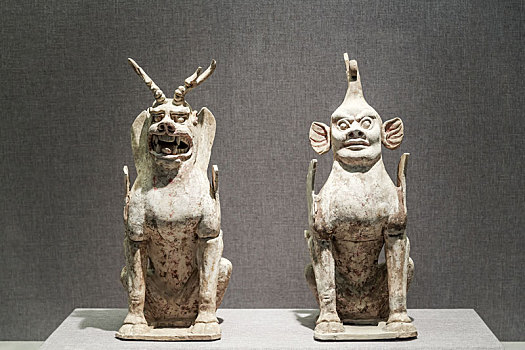 唐代陶镇墓兽,河南省洛阳博物馆馆藏文物