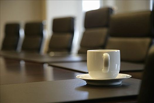 咖啡杯,会议桌