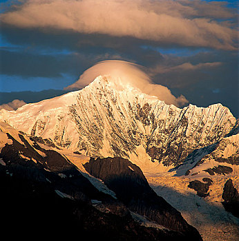 云南梅里雪山