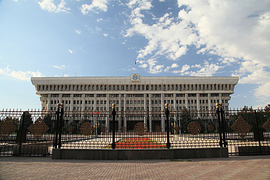 吉尔吉斯斯坦-首都比什凯克-阿拉套广场