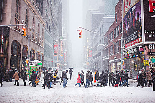 下雪,时代广场