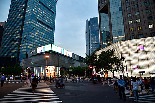 南京西路夜景