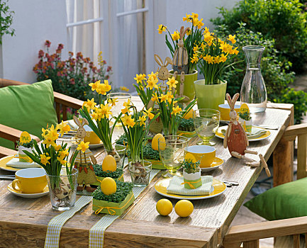 复活节餐桌,装饰,水仙花