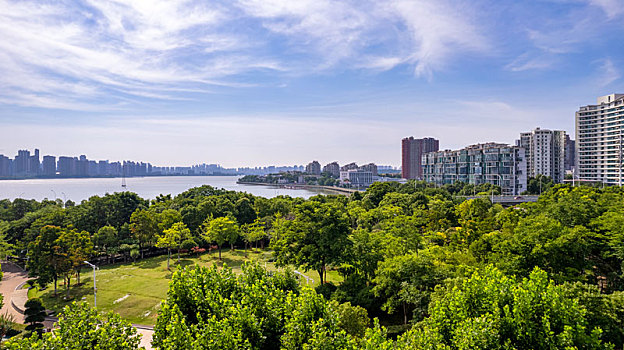 武漢武昌南湖城市風光