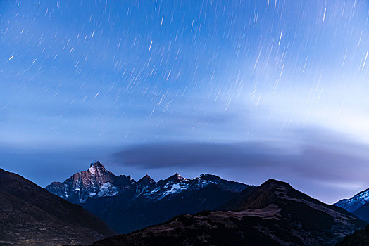 四姑娘山