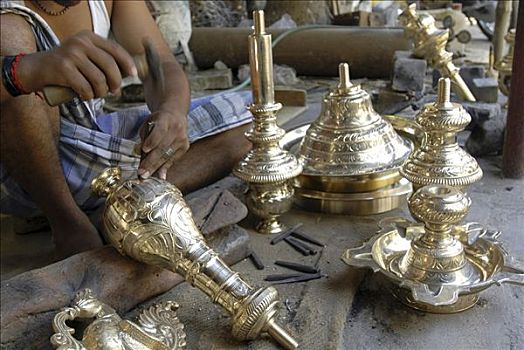 一个,男人,制作,青铜,油,灯,泰米尔纳德邦,印度